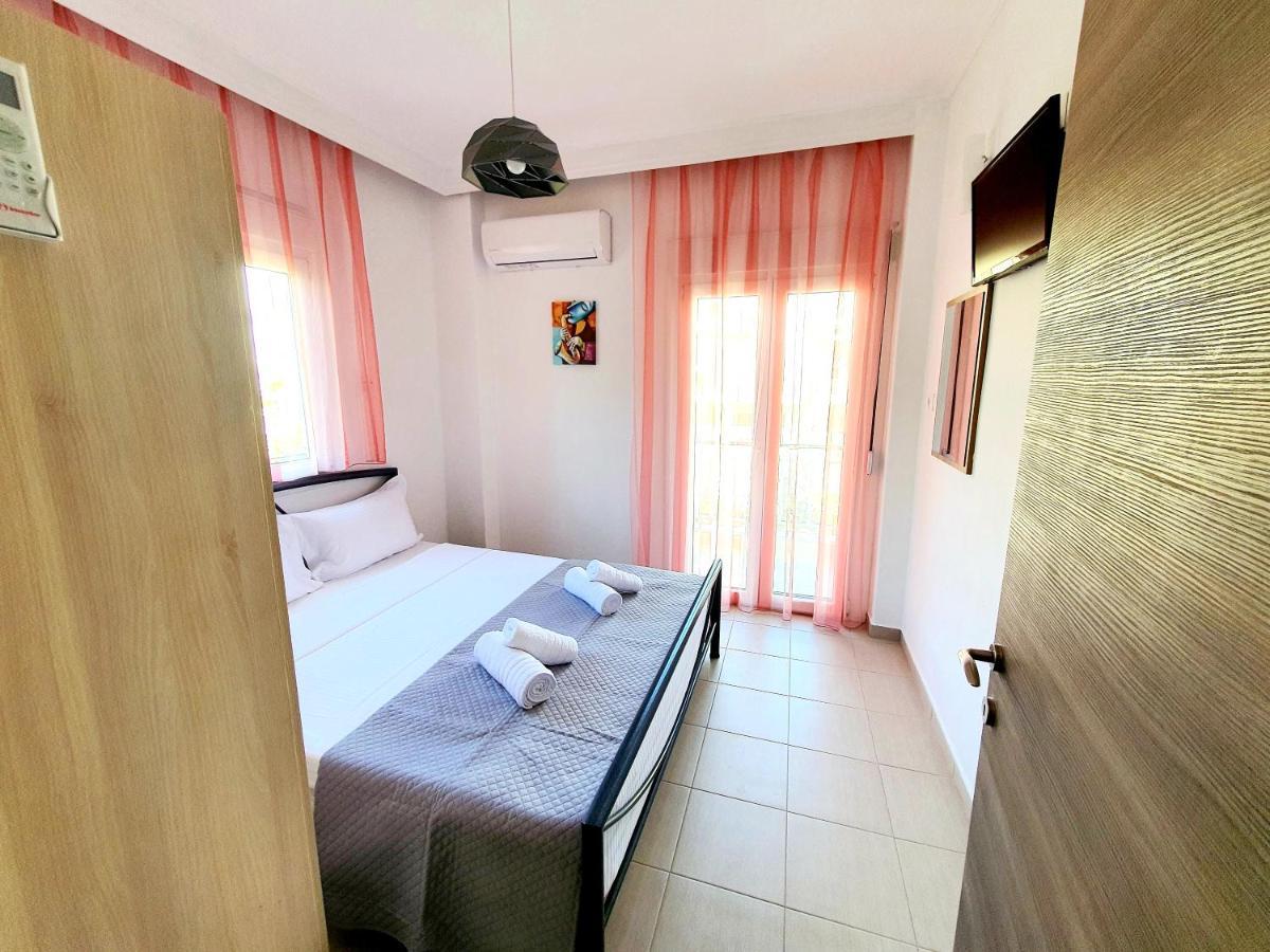 Cozy & Cool Apartment N1 30M From Sea Nea Kallikrateia Экстерьер фото
